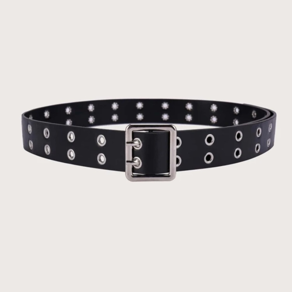 A belt trendy